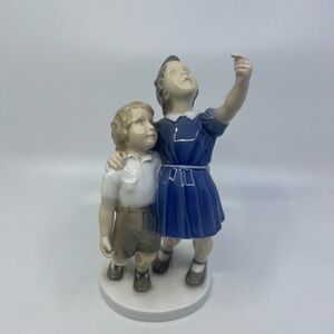 Bing & Grondhal Porcelain Figurine Denmark Lost The Balloon 2278 See Photos